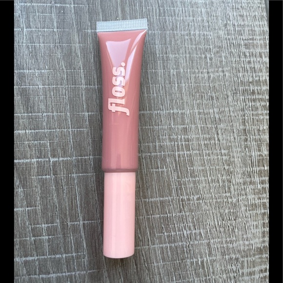 Floss Lip Gloss in LAX - Picture 2 of 4